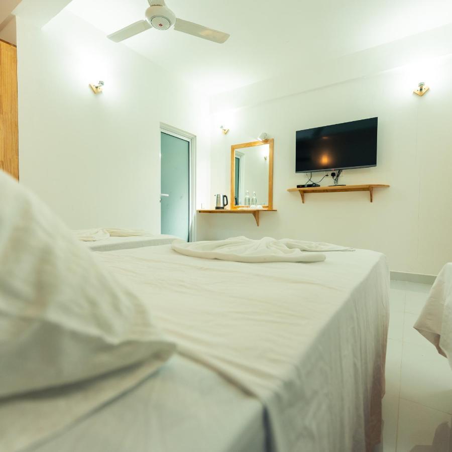 Ramzu Villa Thoddoo Exterior photo